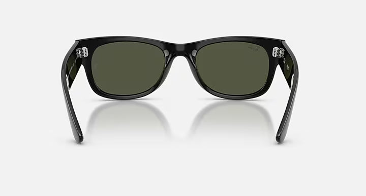 Ray-Ban Wayfarer Black – Δυναμικό στυλ σε απόλυτο μαύρο